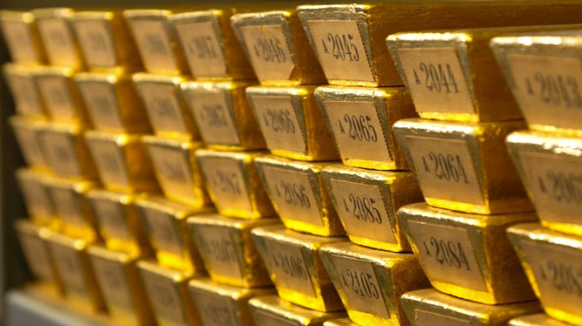 سبائك ذهب في مستودع الفيدرالي الأميركي (أ ف ب)
