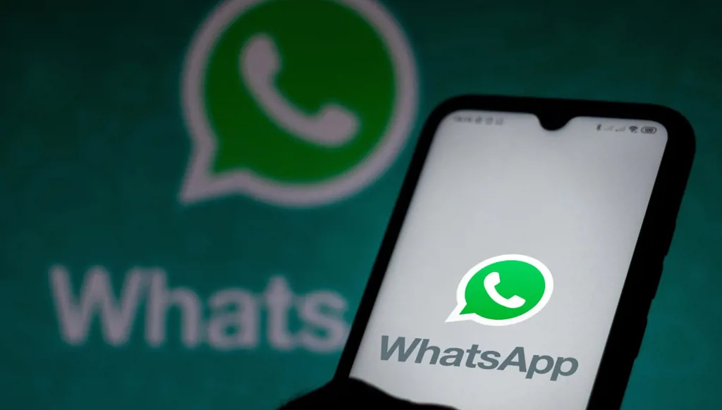 ماذا حدث لتطبيق واتساب؟ حسابات تتعطل وميتا توضح