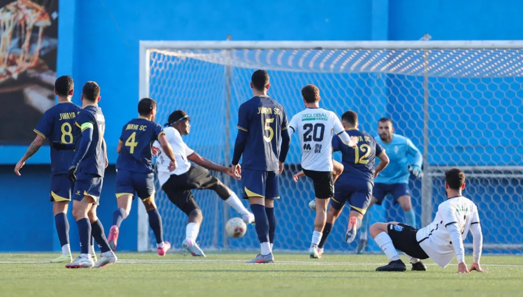 قبل انطلاق الإياب… أندية لبنان تبحث عن تدعيم صفوفها