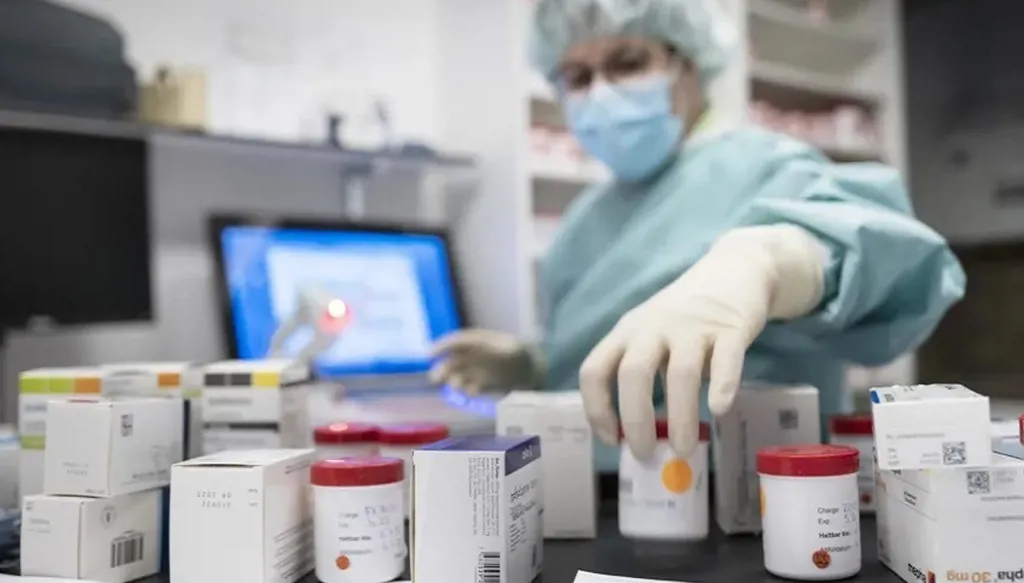 ترامب يربك صناعة الدواء العالمية: خفض تاريخي للأسعار أم تهديد للابتكار؟