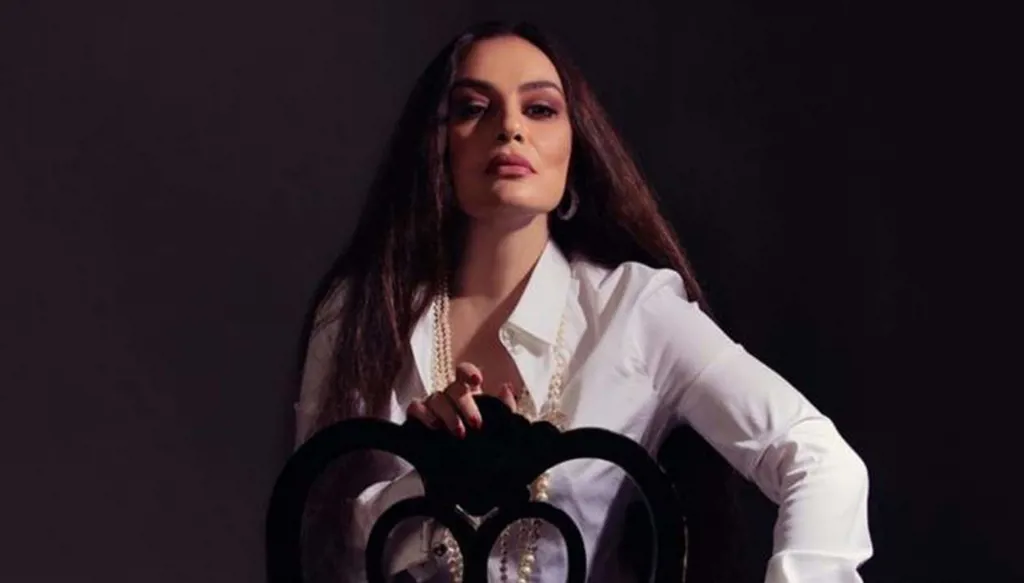 شريهان تدعم عمر خيرت في أزمته الصحية