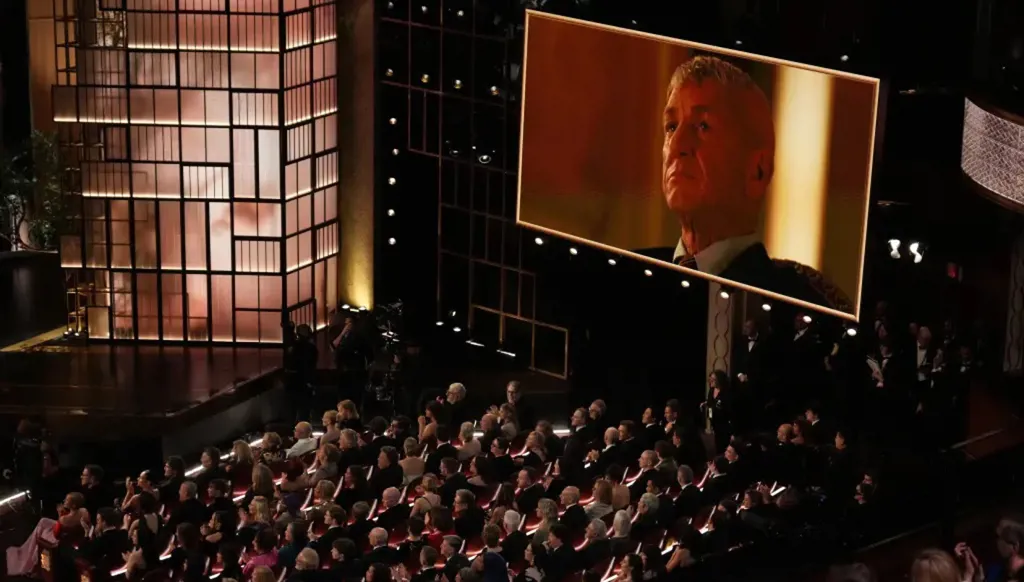 شون بن يفوز بالأوسكار الثالث... من دون أن يتكبد عناء الحضور!