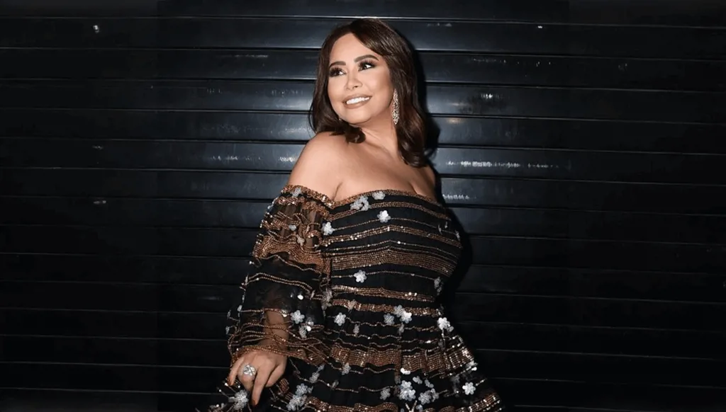 شقيق شيرين عبد الوهاب يردّ عليها عبر محاميه