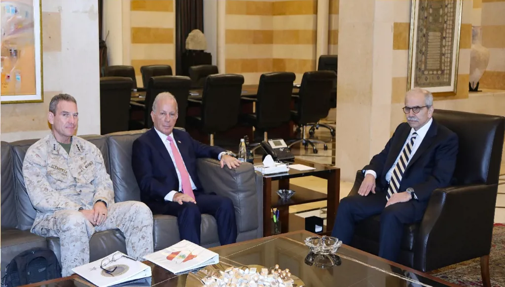 بري وسلام يستقبلان كليرفيلد وعيسى