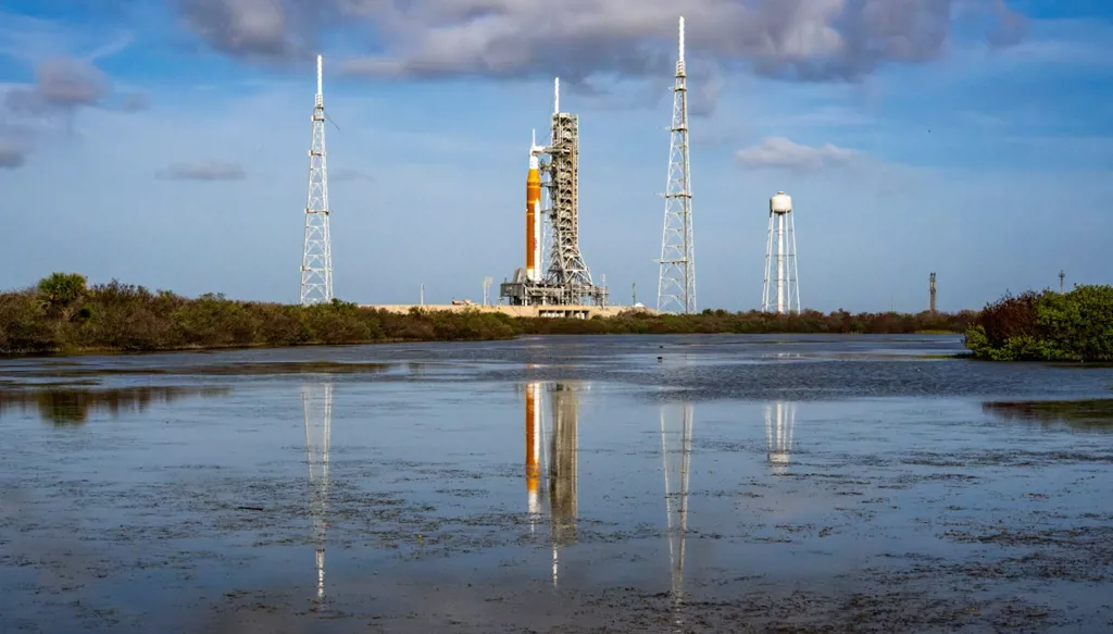 ناسا تبدأ العد العكسي لإطلاق "أرتيميس 2" في مهمة تاريخية إلى القمر