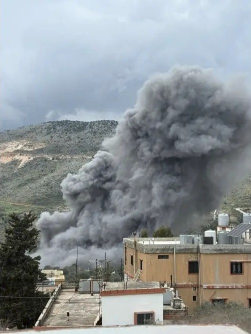 استهداف جسر الدلافة بغارة إسرائيلية (وطنية)