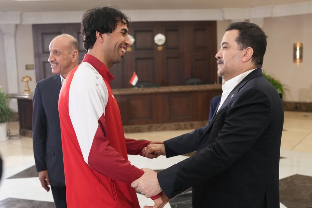 من استقبال رئيس الوزراء العراقي لطاقم المنتخب في بغداد. (إنستغرام)