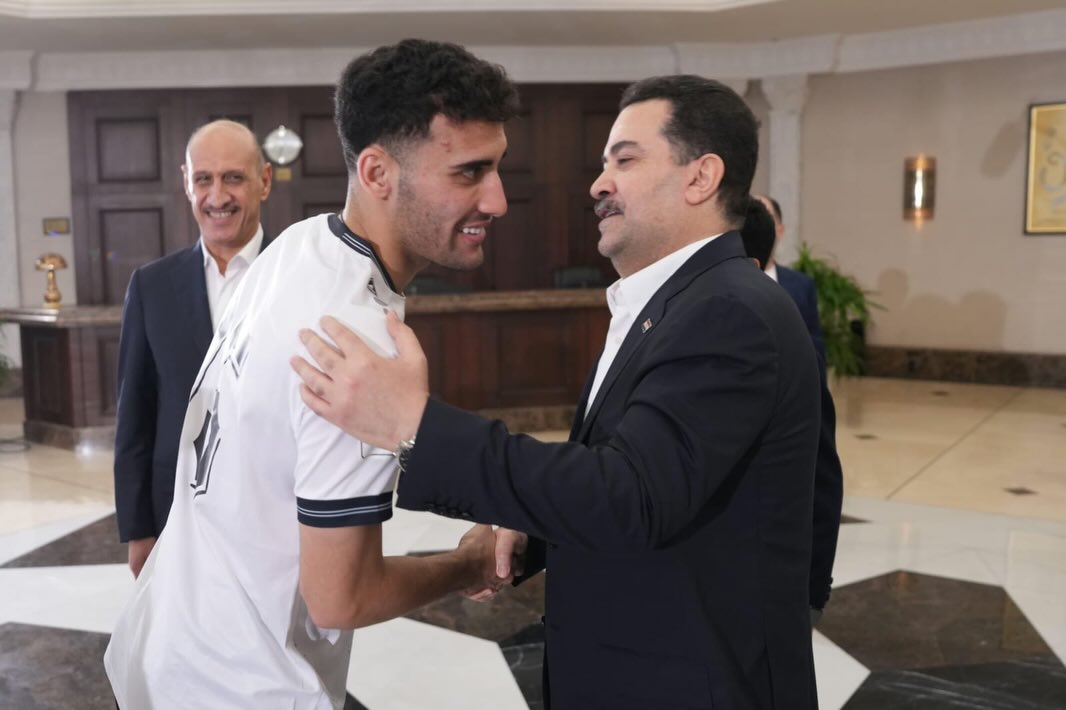 من استقبال رئيس الوزراء العراقي لطاقم المنتخب في بغداد. (إنستغرام)