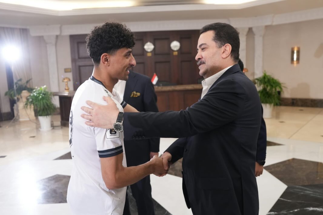 من استقبال رئيس الوزراء العراقي لطاقم المنتخب في بغداد. (إنستغرام)