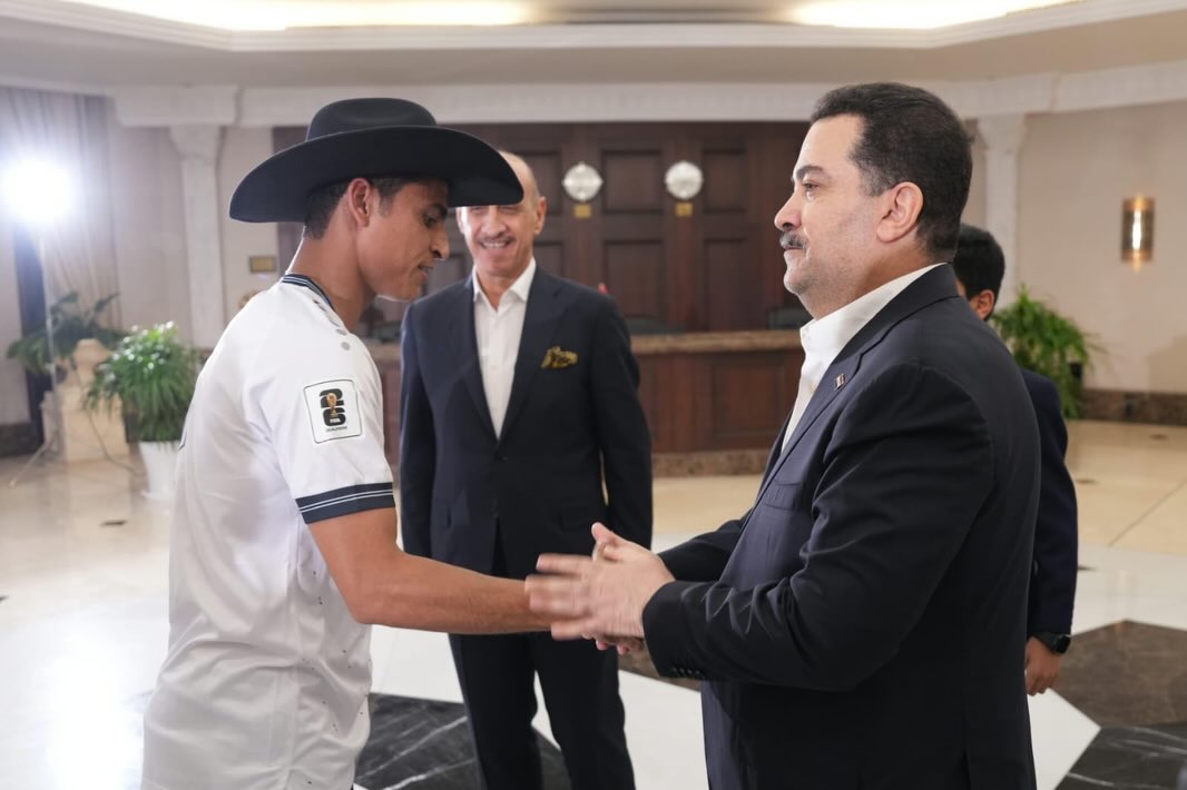 من استقبال رئيس الوزراء العراقي لطاقم المنتخب في بغداد. (إنستغرام)