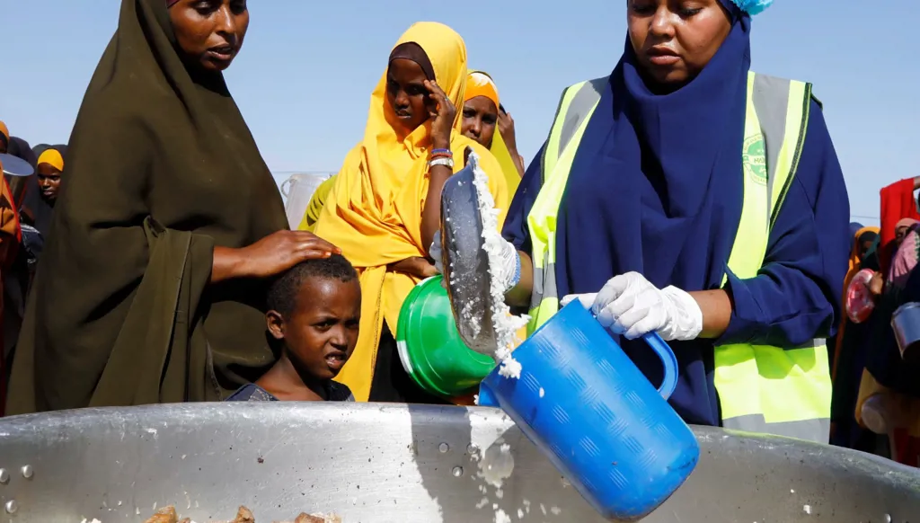 مسؤول أممي: إغلاق مضيق هرمز يعمّق أزمة المجاعة عالمياً