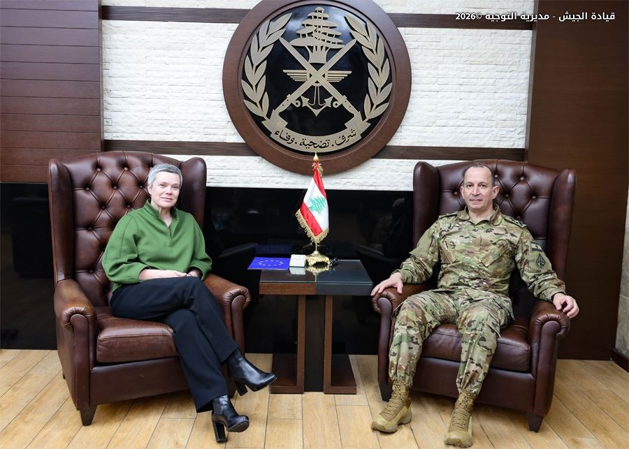 صورة من لقاء سابق بين هيكل ودو وال في اليرزة في آذار/مارس 2026 (الجيش اللبناني)