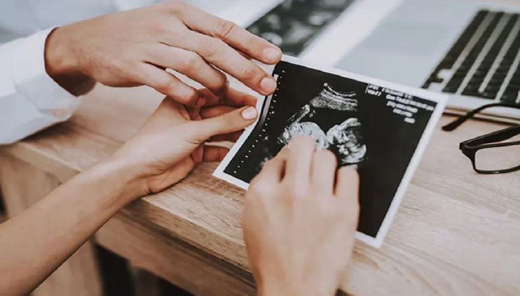 انخفاض معدلات الخصوبة... هل تنجح حوافز الإنجاب في زيادة المواليد؟