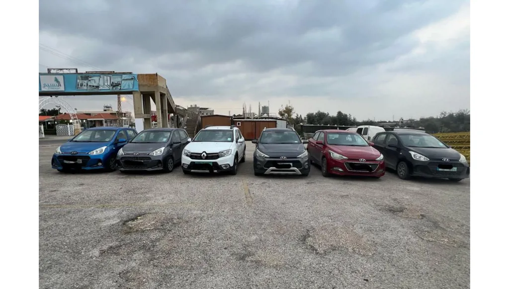 مطاردة أمنية لتوقيفه... استولى على 30 سيارة بادّعاء تأجيرها للزبائن!