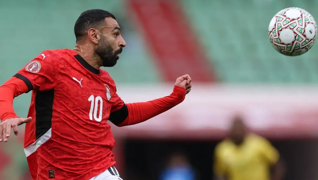 محمد صلاح على دكة بدلاء مصر للمرّة الأولى منذ عام 2018