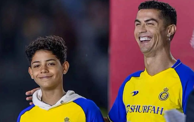 نصائح رونالدو إلى ابنه كريستيانو جونيور (فيديو)