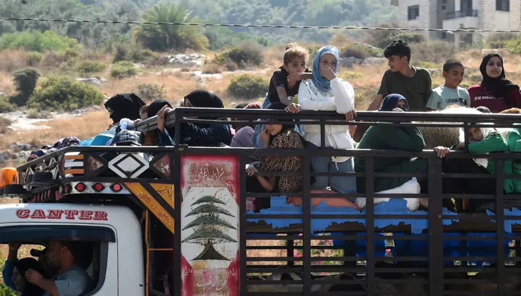 الجنوب بين نار العدوان ووجع النزوح