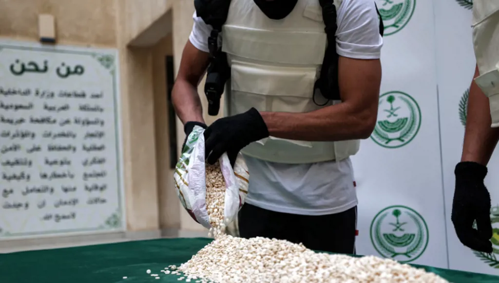 السعودية تضبط مؤسسة لاستيراد النحل تمتهن تهريب المخدرات