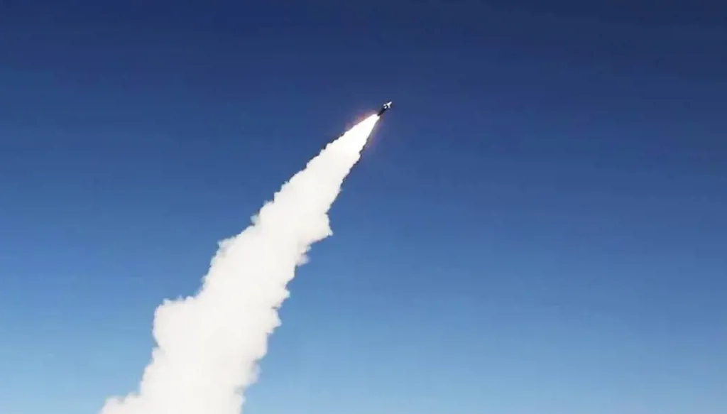 الجيش الإسرائيلي: اعتراض صاروخ أطلق من اليمن