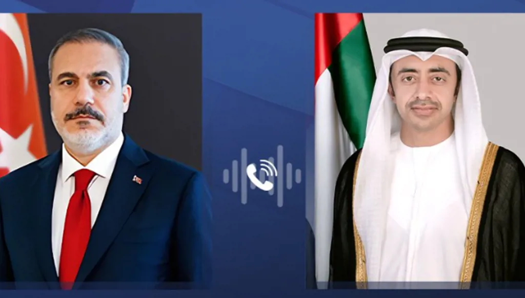 عبدالله بن زايد ووزير خارجية تركيا يبحثان العلاقات الاستراتيجية والتطورات الإقليمية