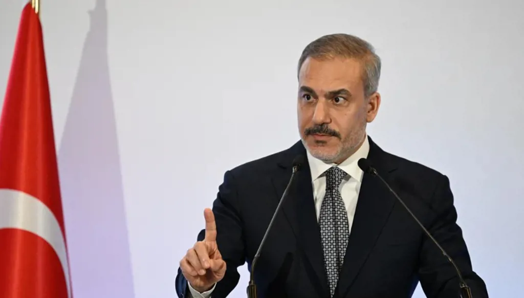 فيدان لبلينكن: لا يمكن السماح بوجود مقاتلين أكراد في سوريا