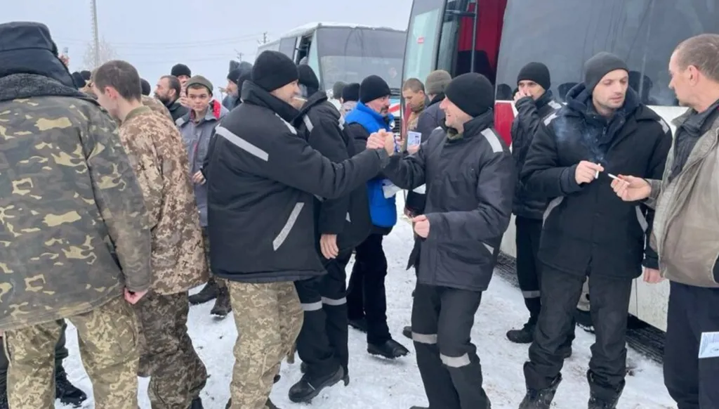 وساطة إماراتية جديدة بين روسيا وأوكرانيا تنجح في إطلاق 300 أسير