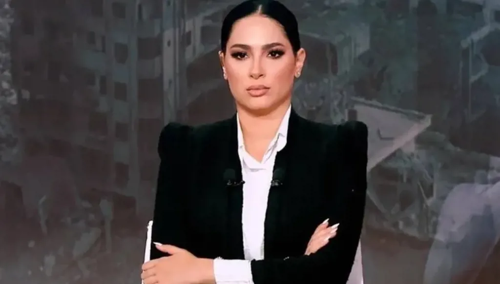 مذيعة مصرية تتصدر الترند بتوبيخها "الضيف الأميركي": "لا تبتسم" (فيديو)