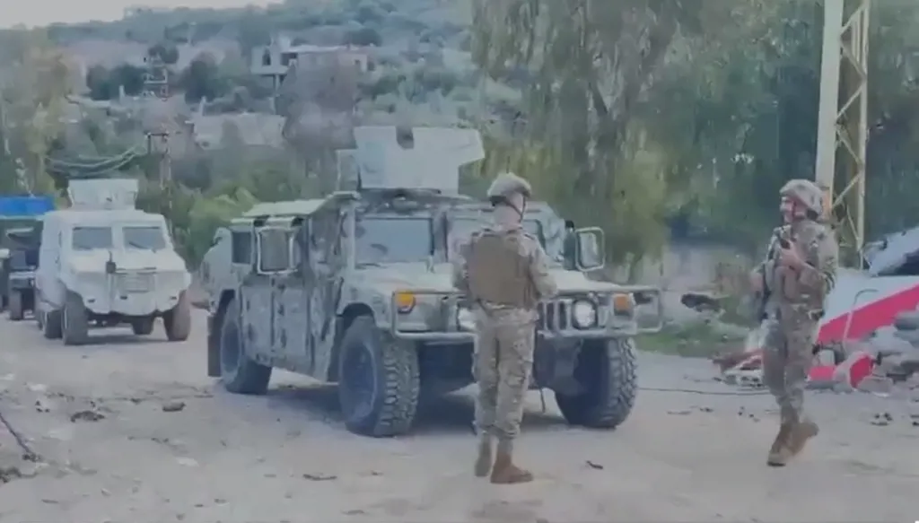 بالفيديو- الجيش اللبناني يستعيد نقطة عسكرية جنوب لبنان... ويستكمل انتشاره في بلدات حدودية