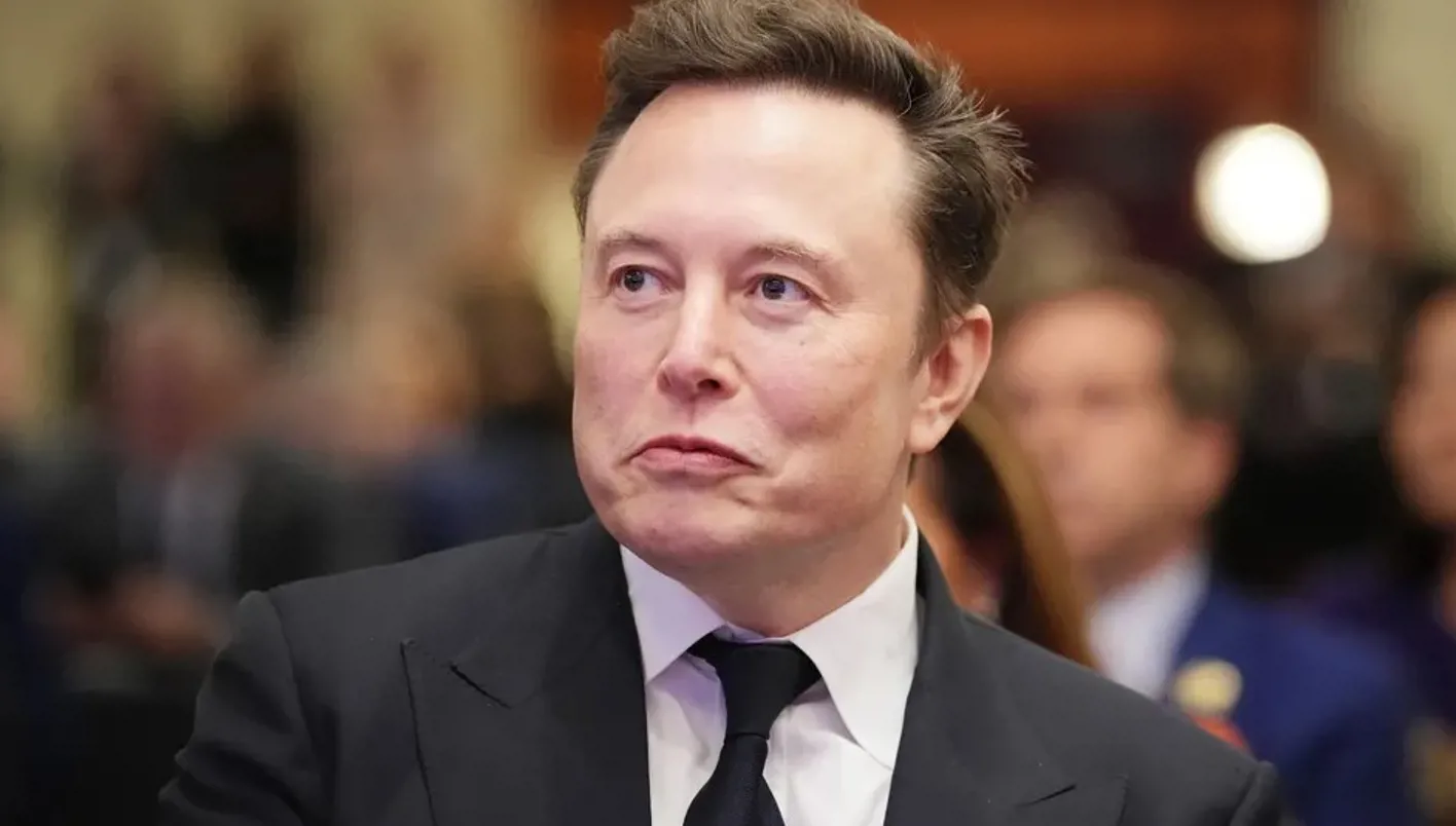 شرطة البورصة الأميركية تلاحق إيلون ماسك لشرائه في 2022 أسهما في 