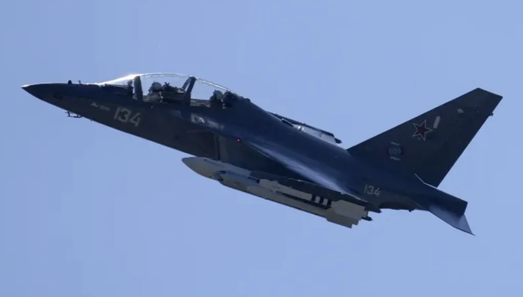 تحطم طائرة إيرانية ونجاة من على متنها