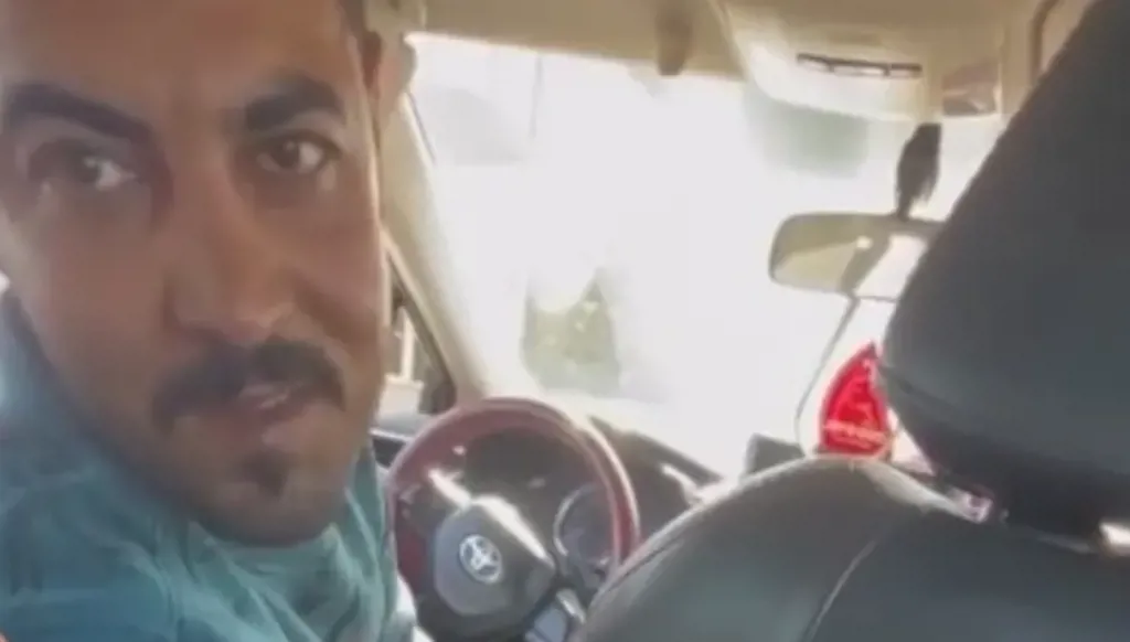 مصر... سائق تاكسي يتحرش بسائحة صينية و"غوغل" يفضحه (فيديو)