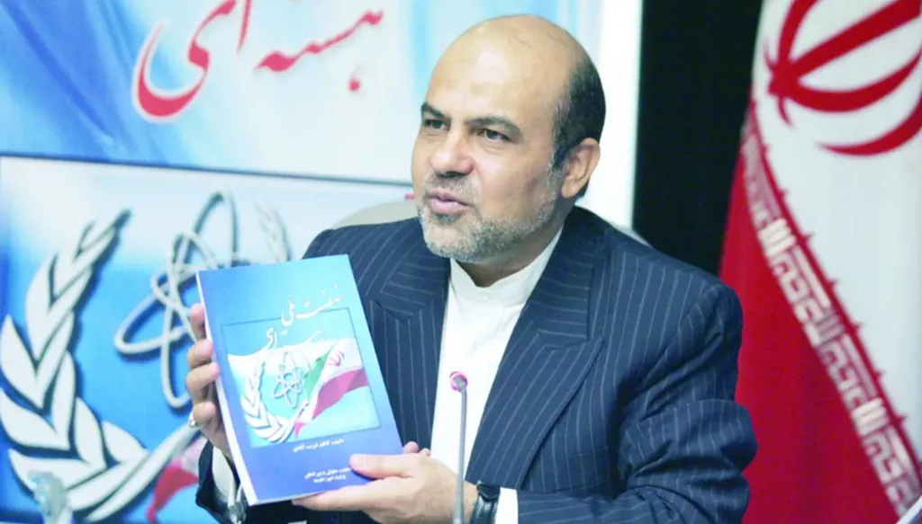 إيران تحتجز بريطانيَّين متّهمين بقضايا أمنية