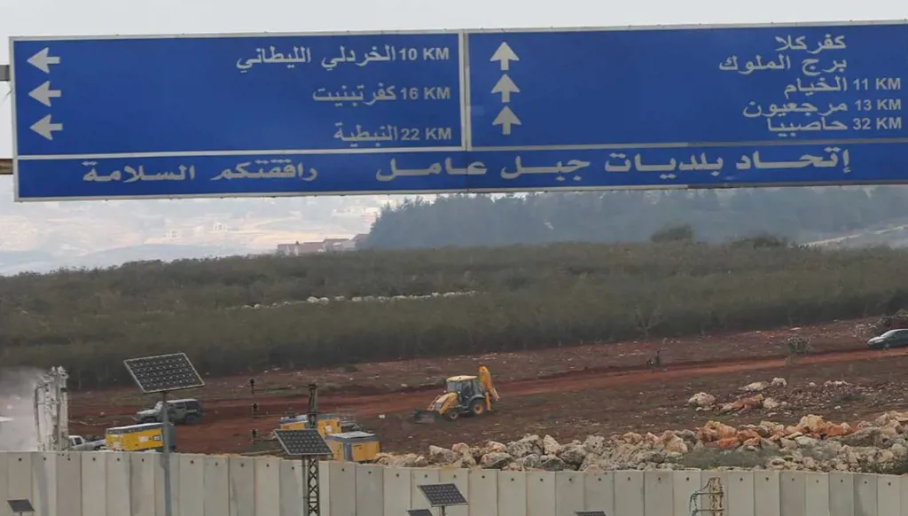 القوات الإسرائيلية تطلق النار على شبان في كفركلا الجنوبية