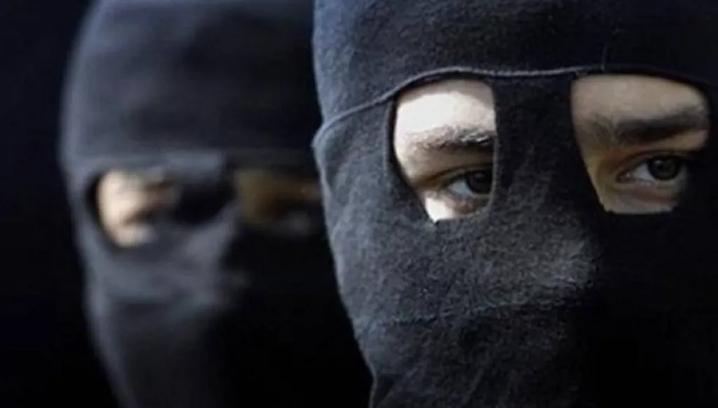 خطفتهم عصابة مقابل فدية... الجيش اللبناني يعلن تحرير سوريين في منطقة التل - الهرمل
