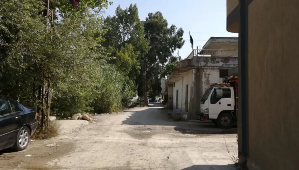 دخول الجيش اللبناني إلى حوش السيد علي  بعد انسحاب القوات السورية منها