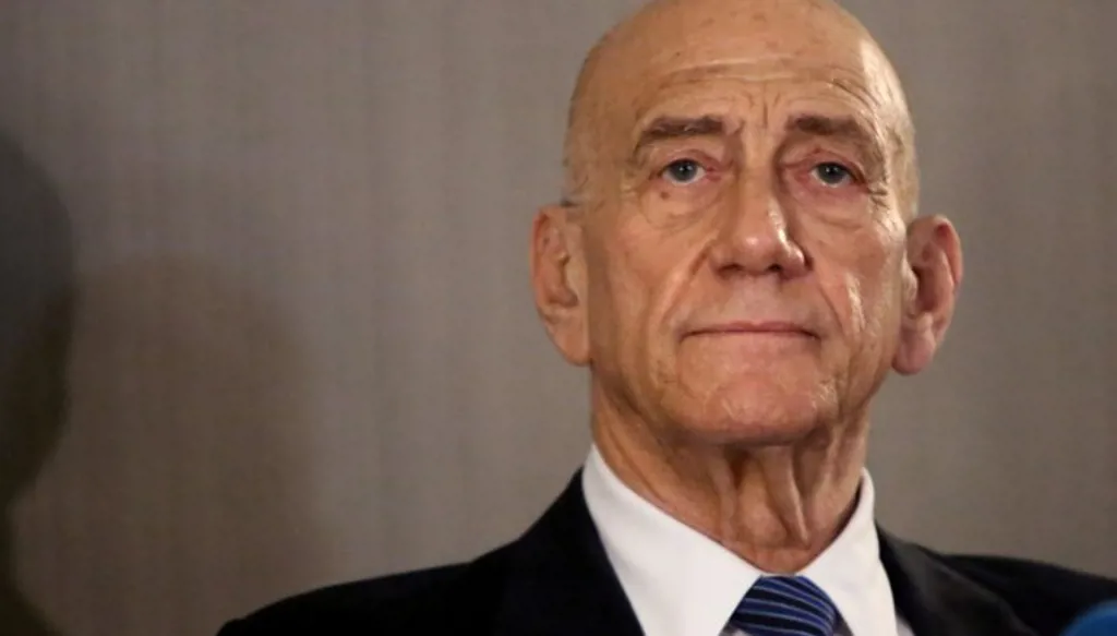 رئيس وزراء إسرائيلي سابق: كفى!