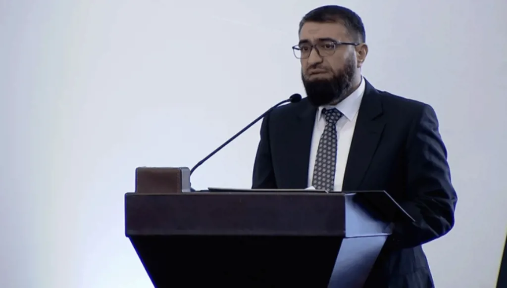 من هو وزير العدل السوري مظهر الويس؟