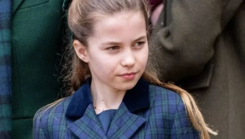 هل تكتب الأميرة شارلوت رسالة إلى الأميرة ديانا بمناسبة عيد الأم؟