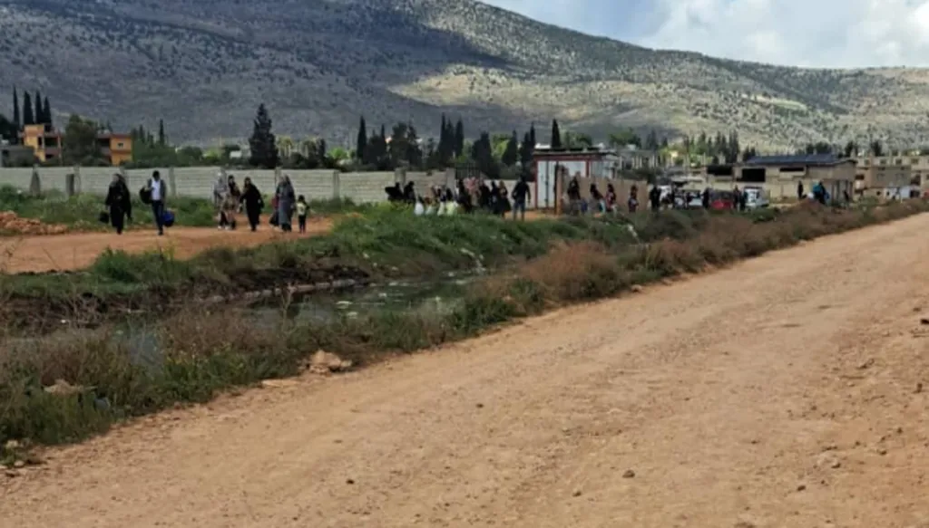 تدفق جديد للنازحين السوريين من ريف حمص الى شرقي لبنان