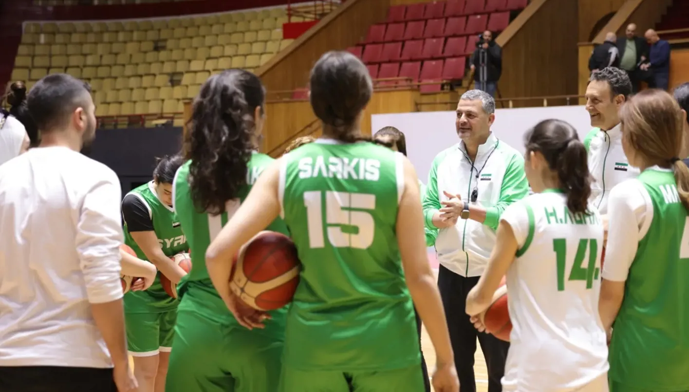 أزمة في سوريا بسبب لاعبتين ومدرّب... مسحتا العلم والعقوبة: استبعاد