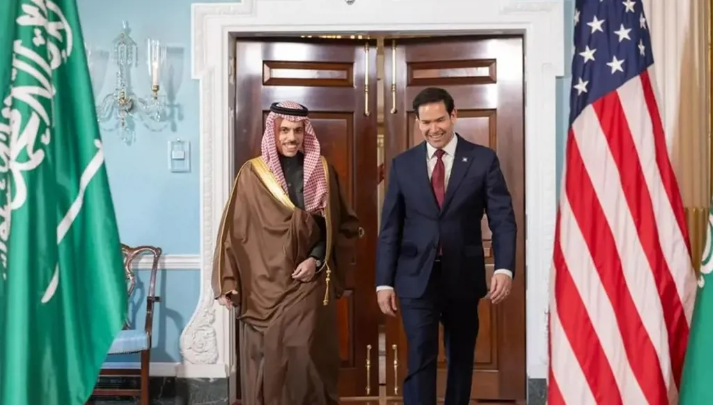 وزير الخارجية السعودي يلتقي نظيره الأميركي ومستشار الأمن القومي