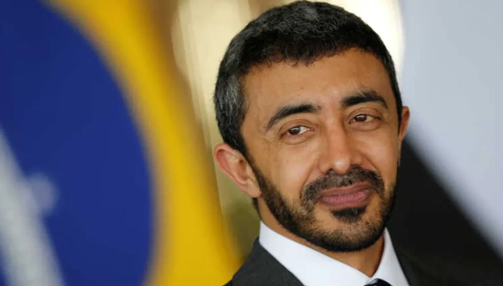 وزير الخارجية الإماراتي: المساعي العمانية ستكلل بالنجاح