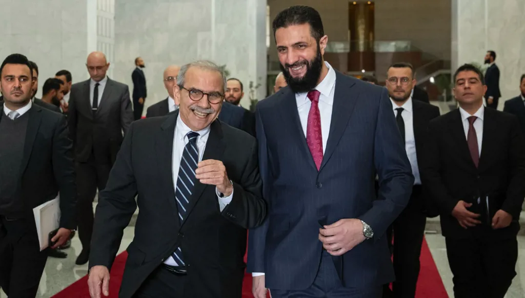 نواف سلام والشرع (تصوير: نبيل اسماعيل)