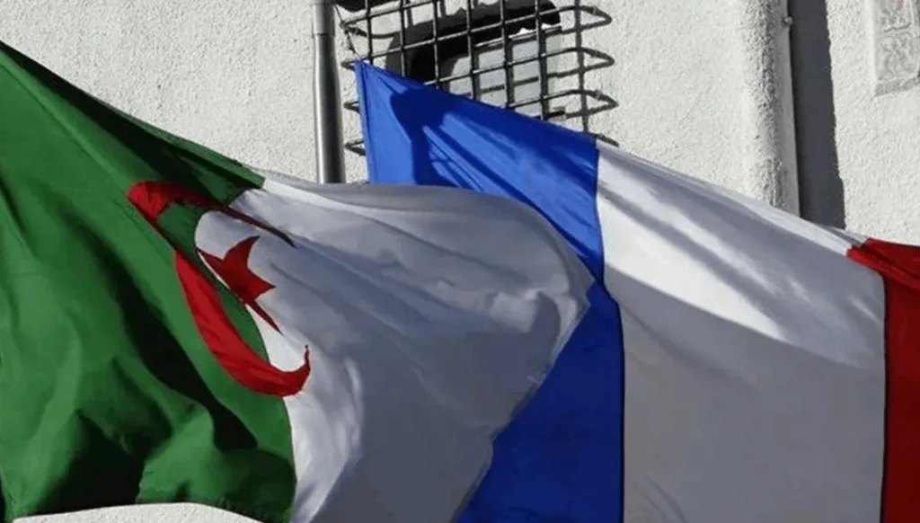 باريس تدعو الجزائر إلى التراجع عن قرار طرد دبلوماسييها