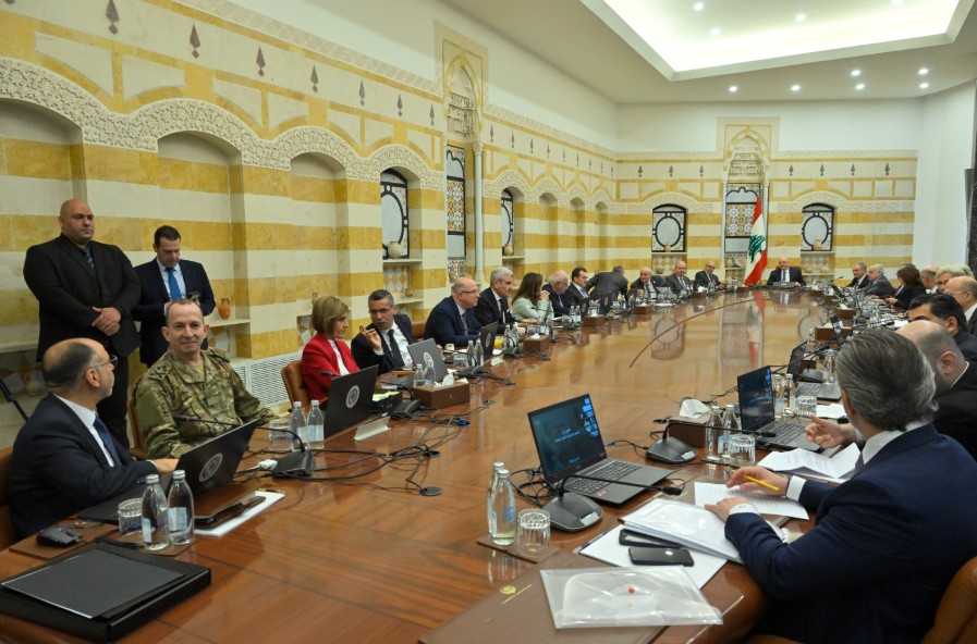 جلسة مجلس الوزراء (نبيل إسماعيل).