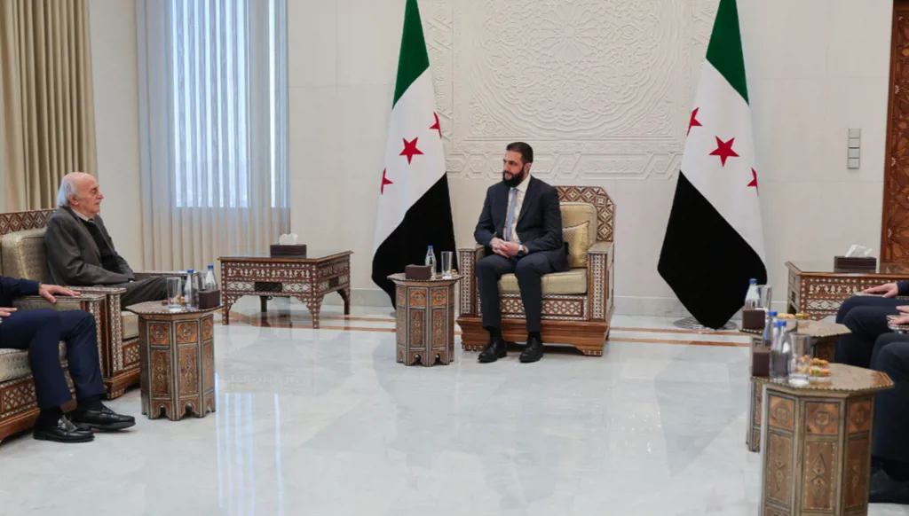 بعد الزيارة الخاطفة... ماذا طلب جنبلاط من الشرع؟