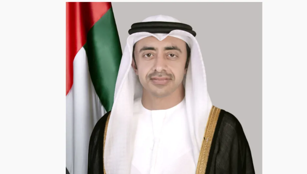 في حوار مع "فوكس نيوز" .. عبدالله بن زايد: زيارة ترامب تاريخية وريغان يقول: ثق لكن تحقق