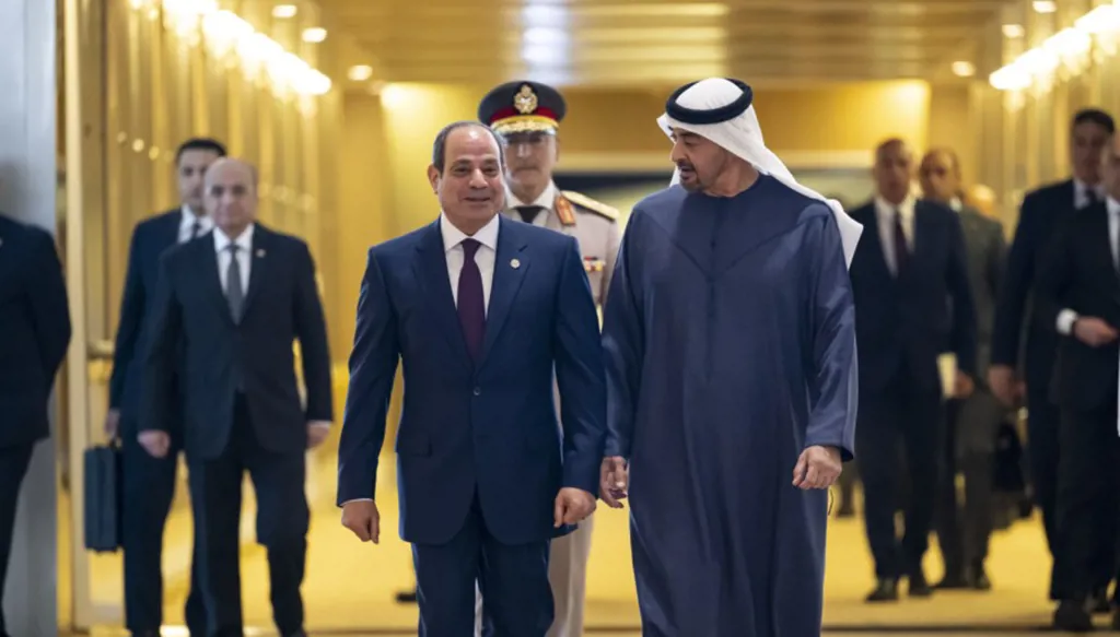 لقاء بن زايد والسيسي في الإمارات: حل الدولتين السبيل الوحيد نحو سلام دائم (وصور)