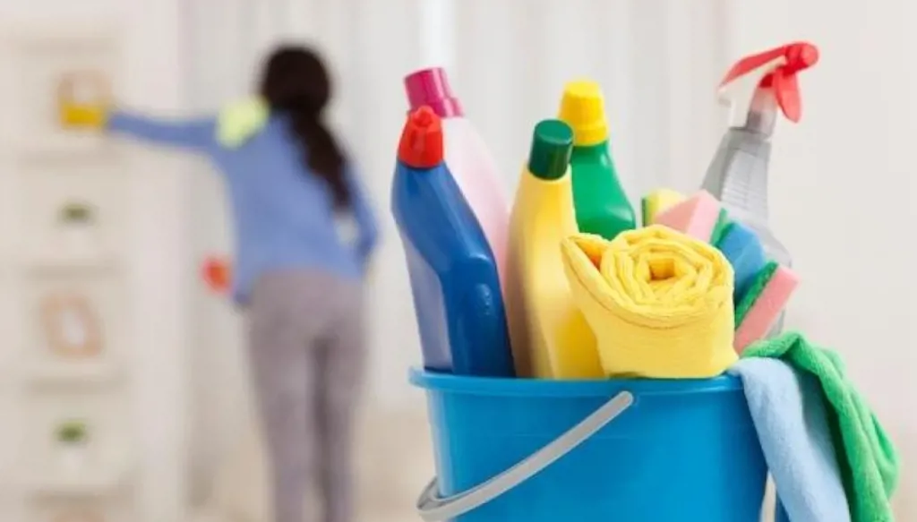 هوس التنظيف ينتهي في الطوارئ... نقل 50 سيدة الى المستشفى عشيّة العيد