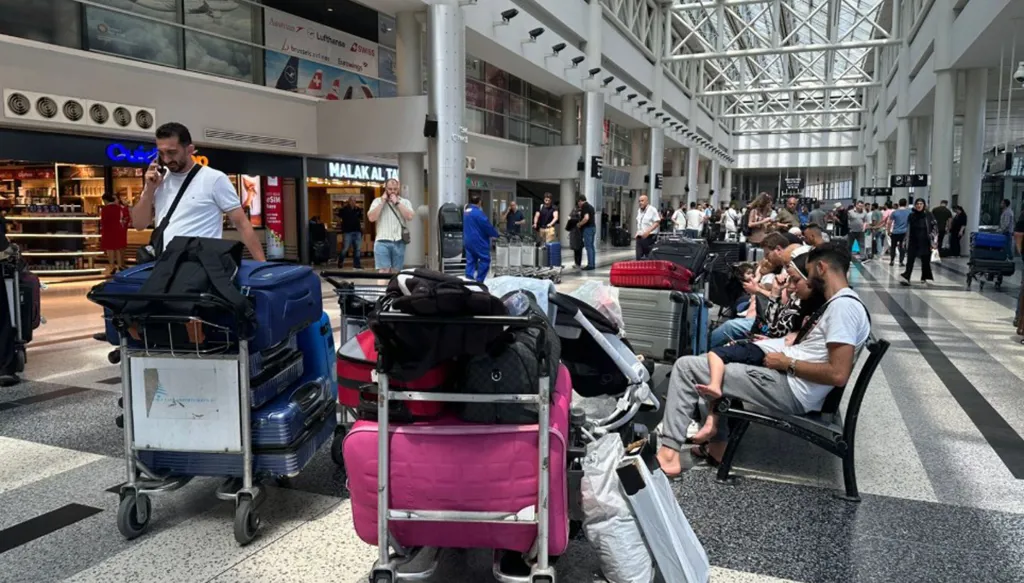 لا حالة طوارئ... وإجراءات في المطار وفق الحاجة